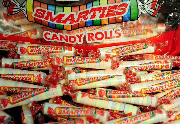There are a number of YouTube videos of people chopping up and snorting Smarties (candy.)